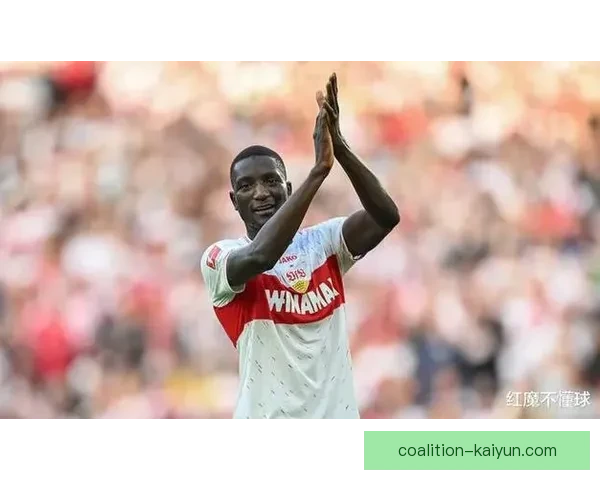 斯图加特新星在德甲表现亮眼，引发球迷热议与期待