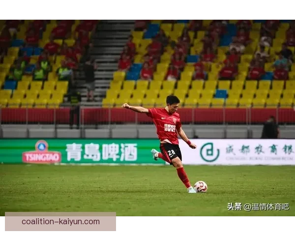 中超原声回顾展示联赛精彩瞬间，表现稳健的球队值得关注